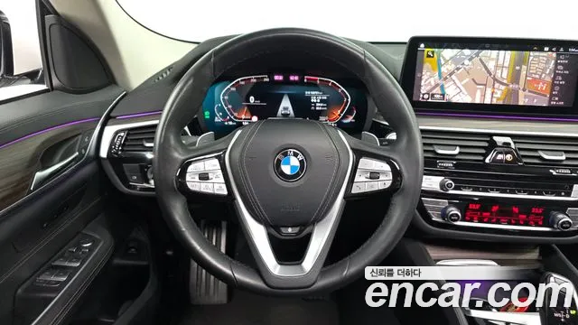 BMW 6 серии Gran Turismo 2023 thumb 9