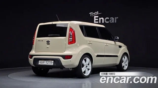 Kia Soul 2012 thumb 12