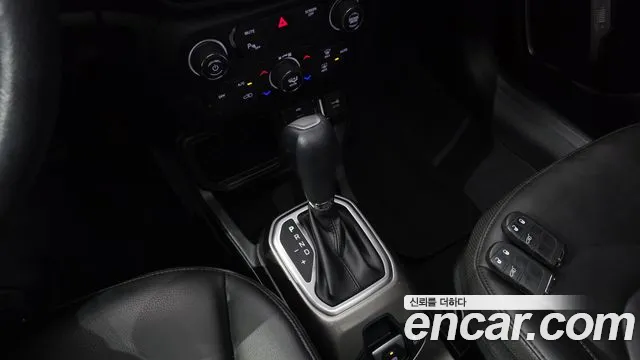 Jeep Renegade 2019 thumb 10