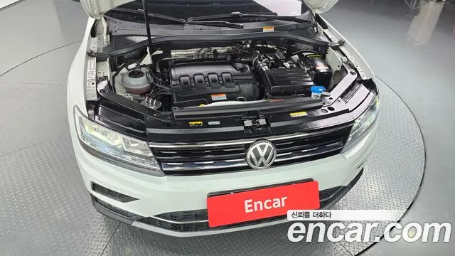 Volkswagen Tiguan 2020 thumb 6