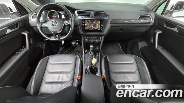 Volkswagen Tiguan 2020 thumb 3