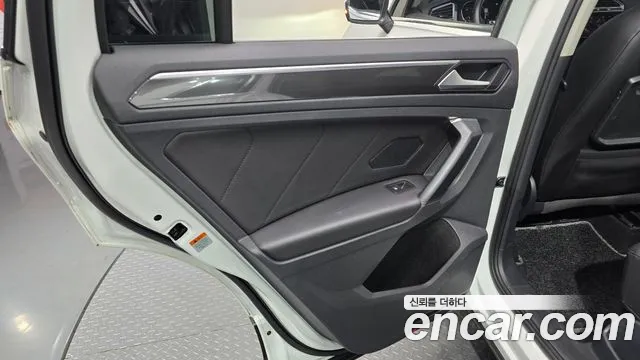 Volkswagen Tiguan 2020 thumb 7