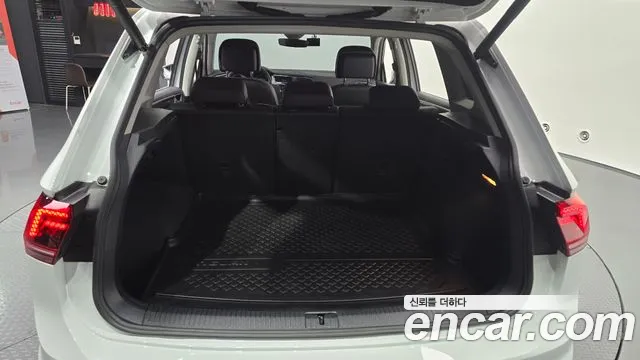 Volkswagen Tiguan 2020 thumb 5