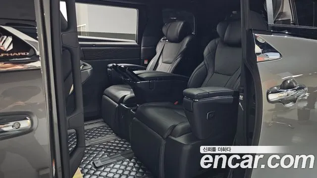 Toyota Alphard 2024 thumb 6