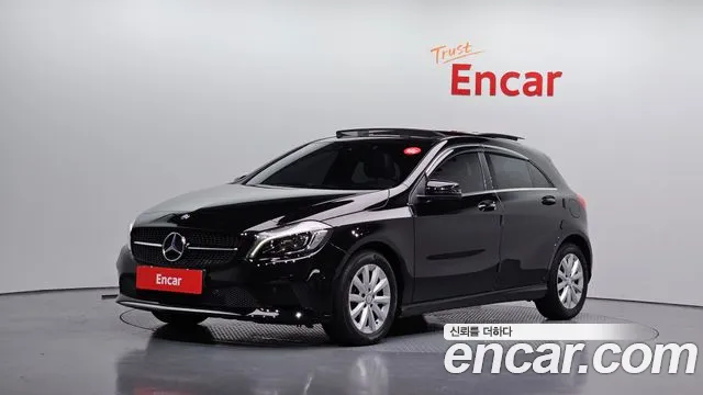 Mercedes-Benz A-Class 2017 thumb 12