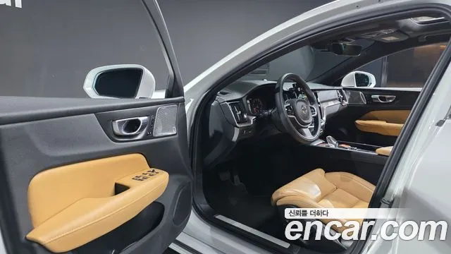 Volvo S60 2021 thumb 6