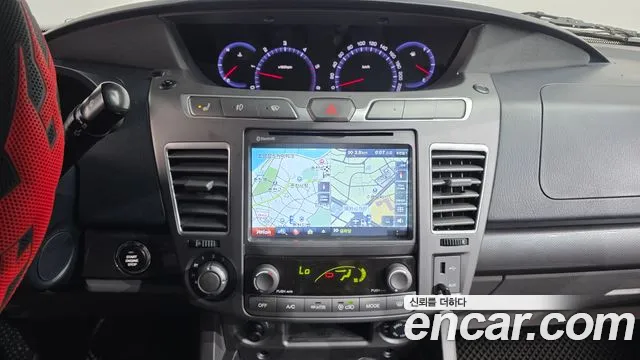 KGM Korando 2015 thumb 6