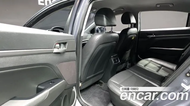 Hyundai Avante 2016 thumb 7
