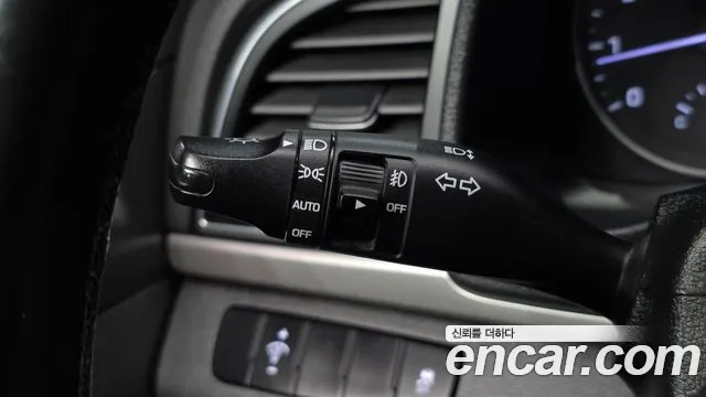 Hyundai Avante 2016 thumb 12