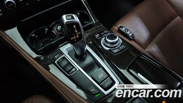 BMW 5 серии 2013 thumb 9