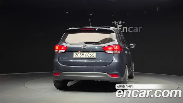 Kia Carens 2013 thumb 4