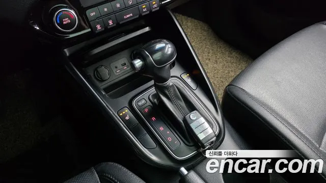 Kia Carens 2013 thumb 9