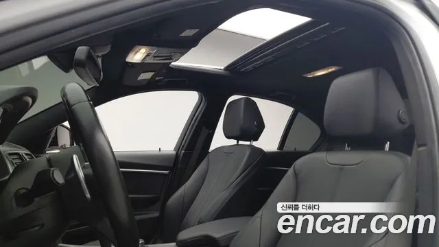 BMW 3 серии 2018 thumb 12