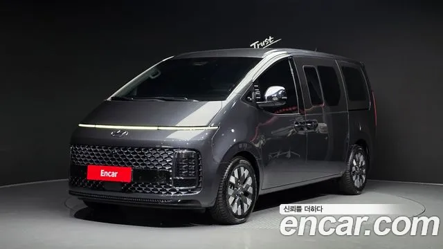 Hyundai Staria 2021 thumb 3