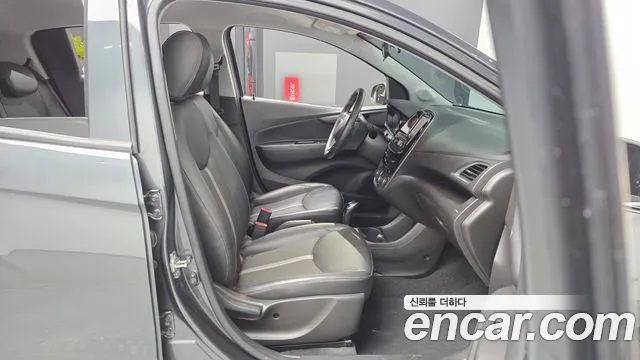 Chevrolet Spark 2019 thumb 2