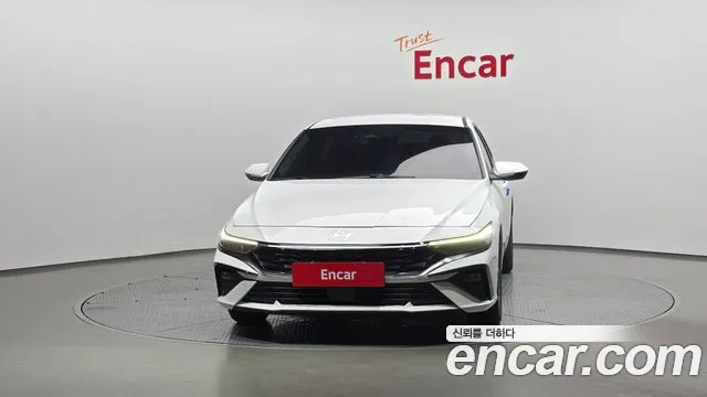 Hyundai Elantra 2023 thumb 11