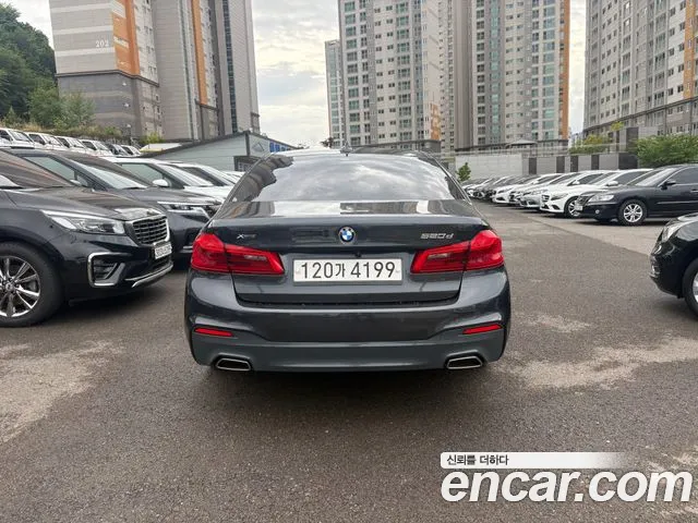 BMW 5 серии 2018 thumb 5