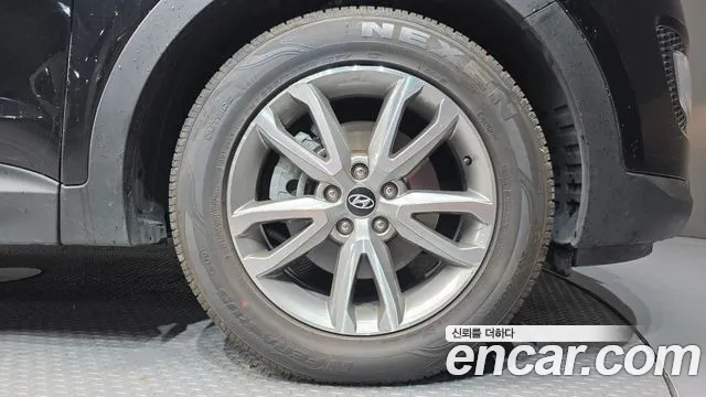 Hyundai Санта Фе 2013 thumb 8
