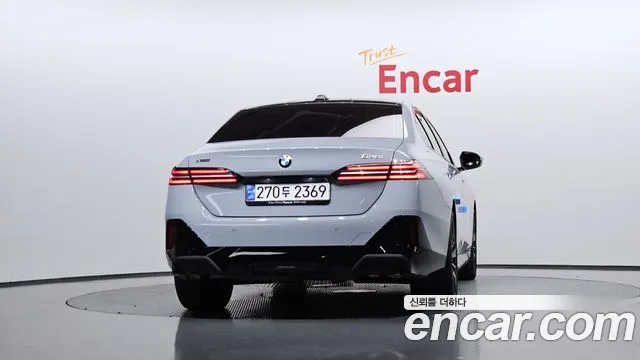 BMW 5 серии 2025 thumb 6