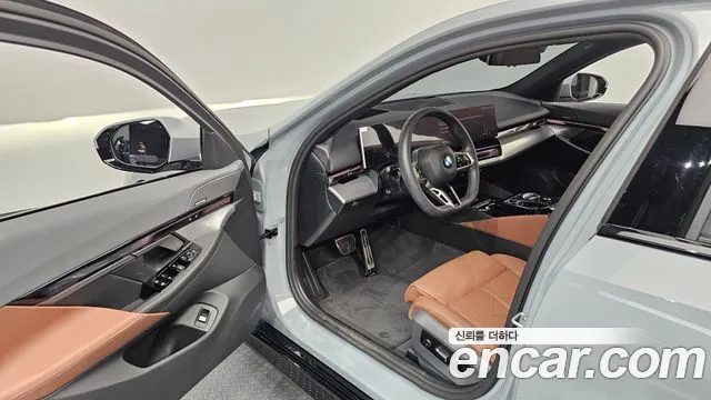 BMW 5 серии 2025 thumb 8