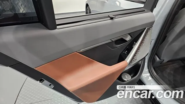 BMW 5 серии 2025 thumb 7