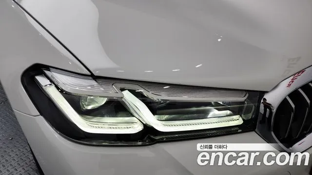 BMW 5 серии 2022 thumb 11