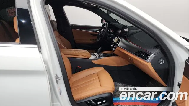 BMW 5 серии 2022 thumb 7