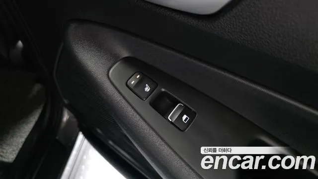 Hyundai Santa Fe 2019 thumb 3
