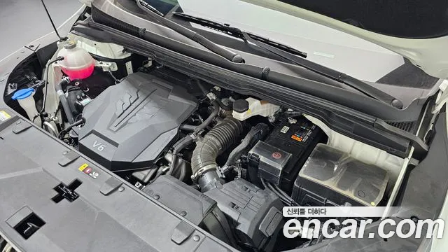 Kia Carnival 2023 thumb 3