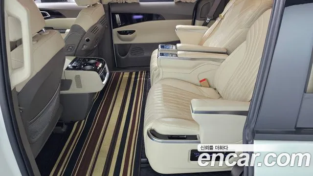 Kia Carnival 2023 thumb 7