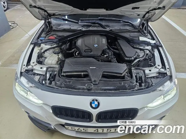 BMW 3 серии 2018 thumb 12