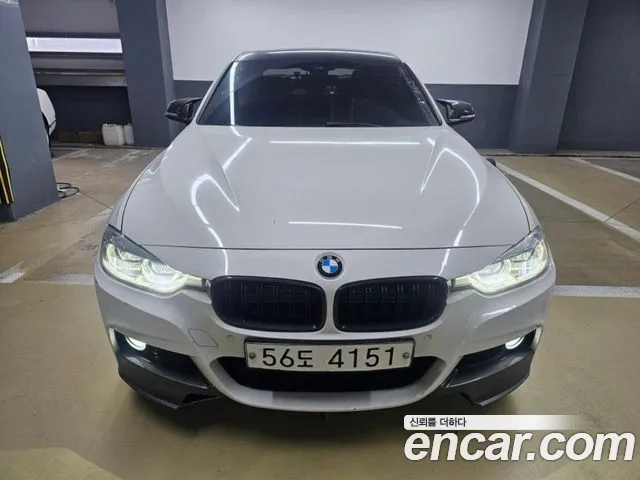 BMW 3 серии 2018 thumb 3