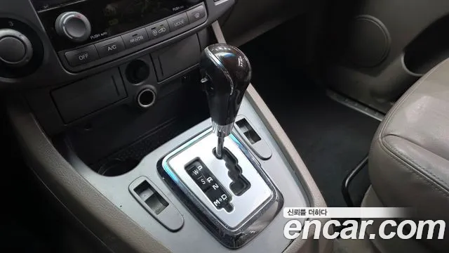 KGM Korando 2013 thumb 4
