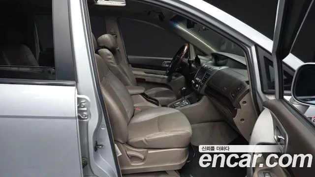 KGM Korando 2013 thumb 2