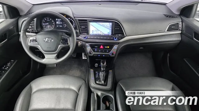 Hyundai Avante 2017 thumb 5