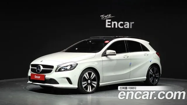 Mercedes-Benz A-Class 2017 thumb 4