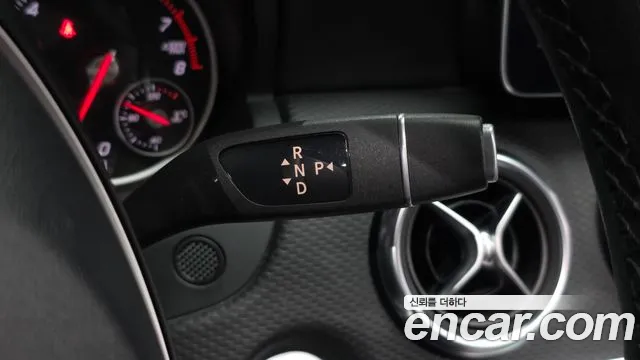 Mercedes-Benz A-Class 2017 thumb 5