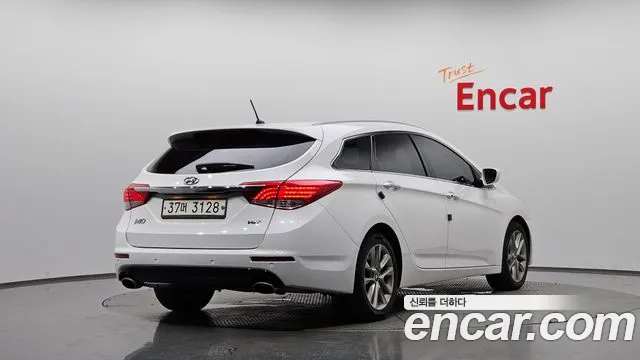 Hyundai i40 2014 thumb 9