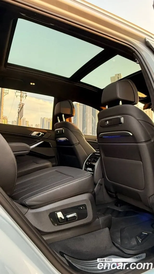 BMW X7 2023 thumb 8