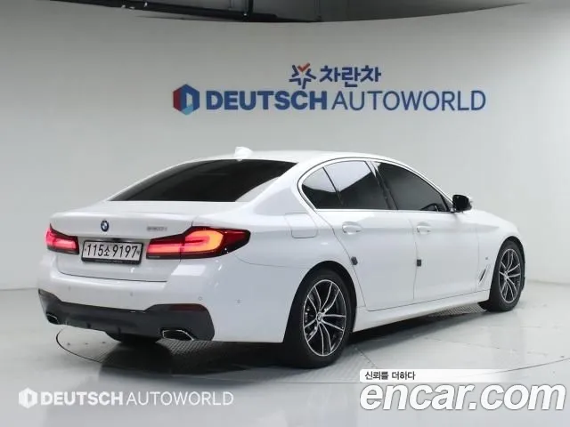 BMW 5 серии 2021 thumb 2