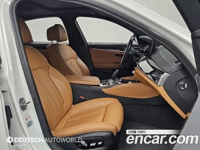 BMW 5 серии 2021 thumb 10