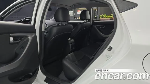 Hyundai Elantra 2013 thumb 10
