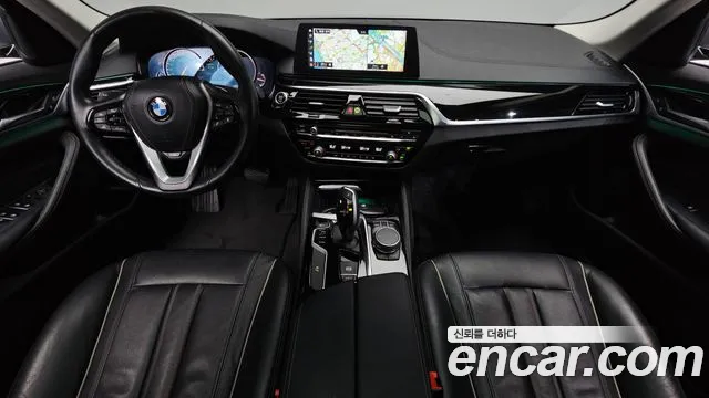 BMW 5 серии 2018 thumb 2