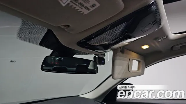 BMW 5 серии 2018 thumb 10