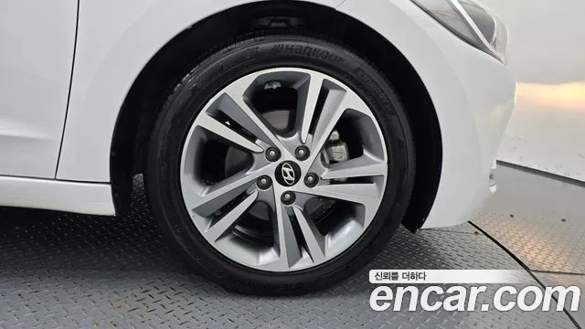 Hyundai Avante 2018 thumb 7