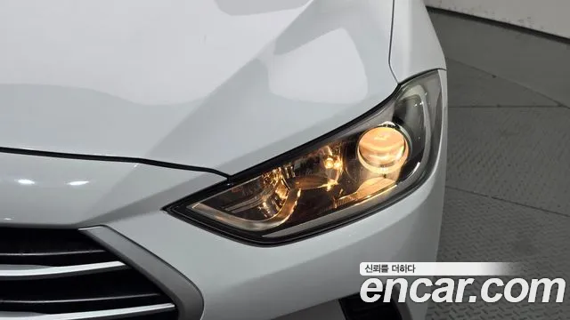 Hyundai Avante 2018 thumb 5