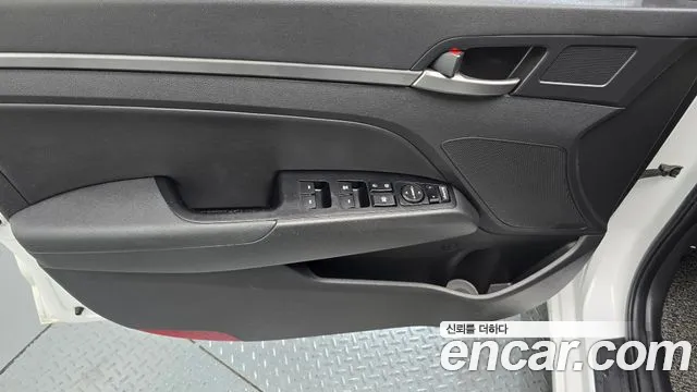 Hyundai Avante 2018 thumb 9