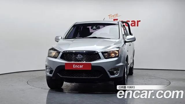 KGM Korando 2015 thumb 6