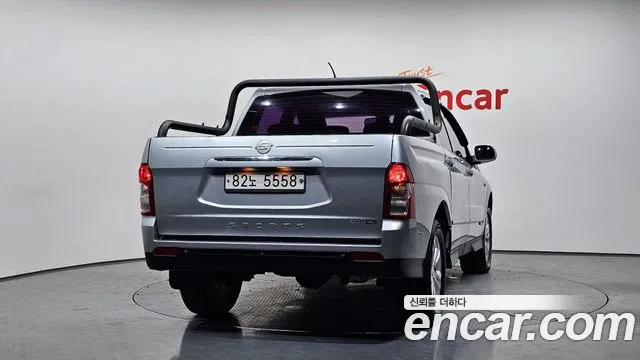 KGM Korando 2015 thumb 3