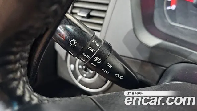 KGM Korando 2015 thumb 9